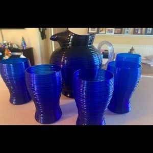 Pitcher set
